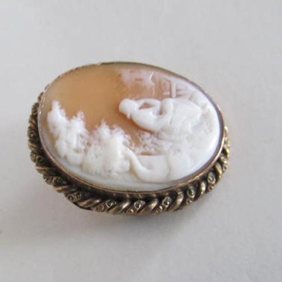 Sterling & Gold Cameo Pendant Carved Shell Cameo Brooch Silver Antique Cameo - Picture 4 of 5